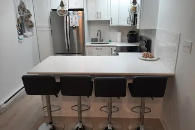 Image de 2 bedroom, remodel, close to boards, beach, convention center. Quiet complex.