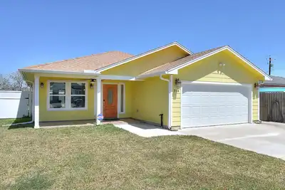 Image de Charming coastal cottage minutes from Rockport Beach, Heritage District