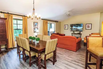 Image de 3br Preserve view-in-law suite-balcony w/ preserve view-pool & hot tub