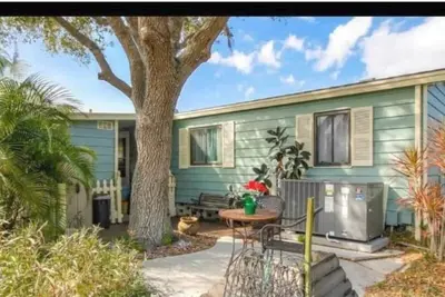 Image de Cozy and Welcoming House for rent - 15 mins from Siesta Key Beach!