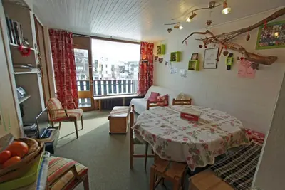 Image de 300m du centre station, 2ème étage, balcon, télévision, casier à ski, 36m², Tignes