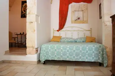 Image de Unique atmosphere in the heart of Ostuni - Typical holiday home with alcove