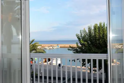 Guesthouse Aurora - Double Room with Garden View - 5