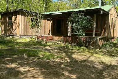 Image de Mountain adventure cabin w/ stunning views in the Ozarks.