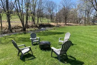 Image de Wineries, Hiking, skiing  and fishing minutes from house