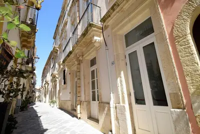Image de Joli appartement pour 4 personnes avec Wifi, climatisation, Tv, terrasse, animaux admis et parking