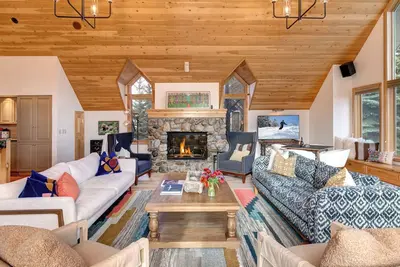 Abode at Golden Spruce | Prime Location for All Seasons