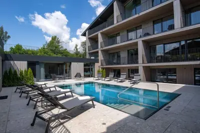 Emma Deluxe Aparthotel by Interhome