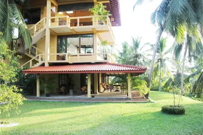 Image de 2 bedroom house on a 12 acre working plantation - Rustic