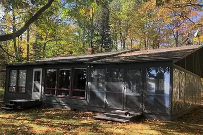 Image de Evelyn`s Place - Charming Cottage with Spectacular Lake Superior Views!