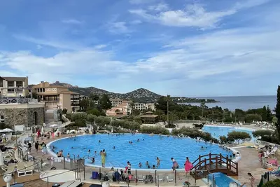 Image de Appartement Climatisé studio 4 pers terrasse, 5 piscines, plage à 400m