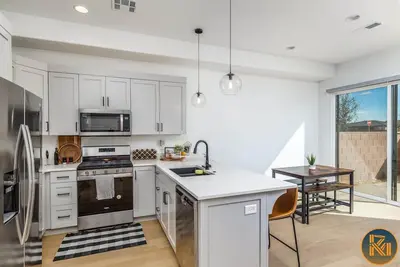 Image de Modern new townhome, ready for your Southern Utah adventures!