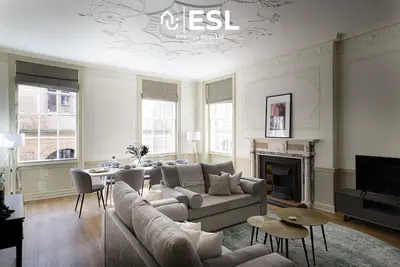 Image de Most Central Location, Listed Building, One of a Kind, Free Parking