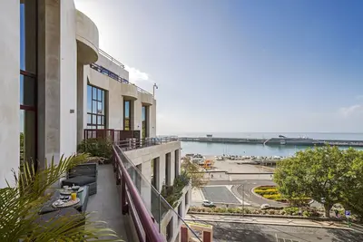 Image de In the most central part of Funchal, harbor view - The Boats Apartment
