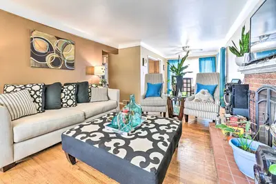 Image de Detroit Home w\/ Pool & Yard, 15 Mi to Downtown!