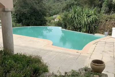 Image de 2  pièces dans villa à 5 minutes dés plages