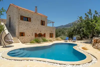 Image de Villa Asteria, Melidoni, Chania, Crete, Solid Stone Villa, private swimming pool