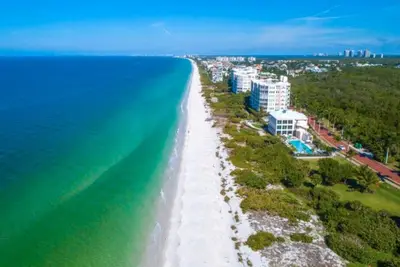 Image de Luxury Sunnyside Barefoot Beach 2 bed/2 bth Condo