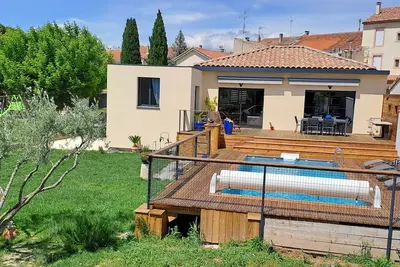 Image de Belle villa contemporaine neuve climatisée de 105 m2 en Provence avec piscine.