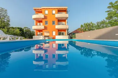 Image de Superbe maison à Bibinje avec WiFi