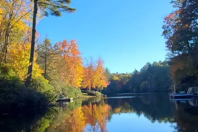 Image de Serene Lakefront Cabin with Dock/Kayaks/Canoe & New Fire Pit! !