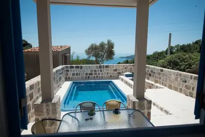 Ancienne Villa Olive 1