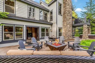 Image de 3rd Nt Free @ Private Lodge- Summer Magic Awaits/Pet-Friendly+Spa & GameRoom