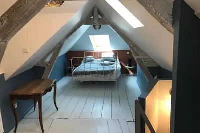 Image de Maison entière centre ville avec jardin, 6 pers. classée 4 Etoiles. Box fermé.