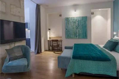 Image de Apart-Hotel Hyper Center \/ Studio 1 Deluxe \/ Secure private parking