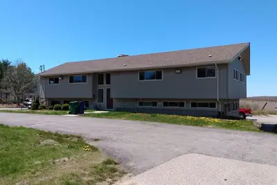 Image de Large family home
