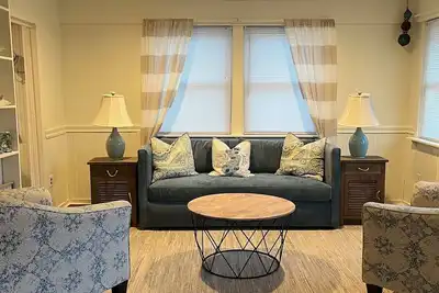 Image de Lovely Seaside Park Condo - 1 block from the beach!