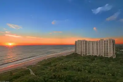 Image de On The Beach Palm Beach Singer island resort & Spa! 2bd 2bth Hotel Amenities!