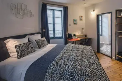 Image de Apart-Hotel Hyper Center / Deluxe Room