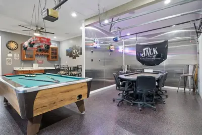 Image de Keystone Haven- Private Dock, Game Room, & Hot Tub