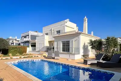 Image de Villa Mirante with sea view and heated pool