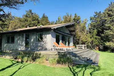 Image de Idyllic Beach Front Access Cottage, East Hampton