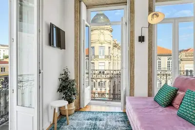Image de HostWise - Stunning Flat w/ Balcony | Clérigos