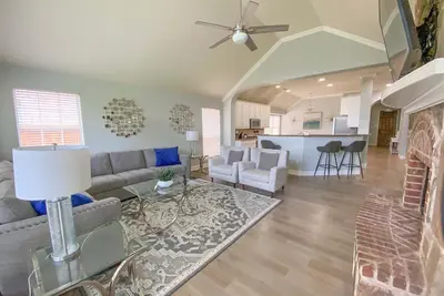 Image de Updated 4 Br Home-Argyle Area-24 Min to Dfw Airport!