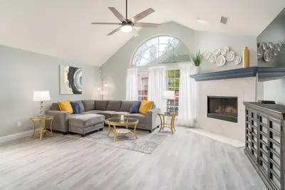 Image de Upgraded 4 Br Home in the Argyle area-24 Min to Dfw Airport