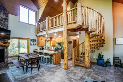 Image de Mountain Home Cabin Retreat near Lake of the Woods and Crater Lake