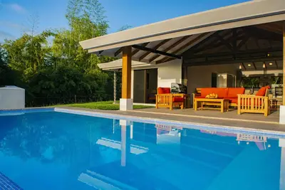 Image de Villa Las Brisas, breezy ocean view with private pool!