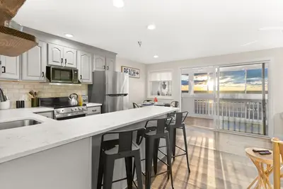 Image de • Oceanside condo On Hampton Beach •