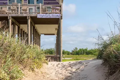 Image de Spacious 5br • Beachfront • Perfect for Groups