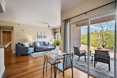 Image de Enjoy Paradise in this Quiet, Resort-Style 2 Br Condo