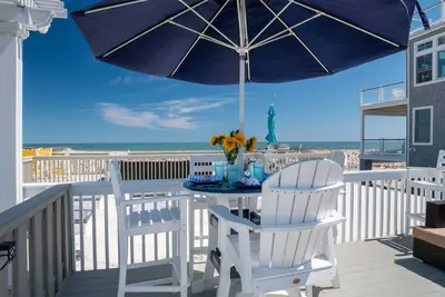 Image de Pet Friendly 2br Oceanfront Perfect for Couple or Small Family
