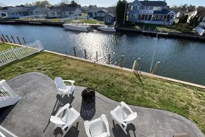 Image de Waterfront Paradise! Hot Tub! Bring Your Own Boat! Elevator (3 Floors Sleeps 13)