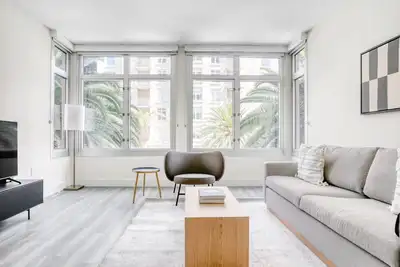 Image de Chic Mountain View 2br w/ Roof Deck & W/D, near highways, by Blueground