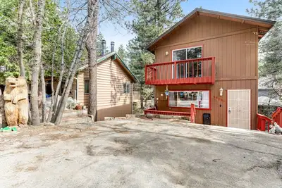 Image de Dog-friendly retreat with fast WiFi, washer\/dryer & wood-burning fireplace