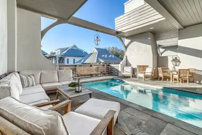 Image de Luxury Town Center Residence | Sky Pool, Rooftop Terrace, Complimentary Fitness & Tennis