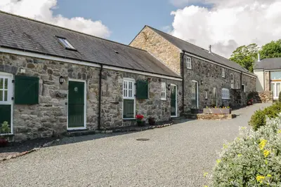 Image de No 3 The Dairy, pet friendly, with open fire in Llannerch-Y-Medd